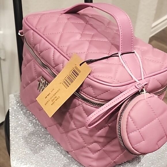 Steve Madden Quilted Zip Around Travel Cosmetic Case- Rose - Picture 5 of 11